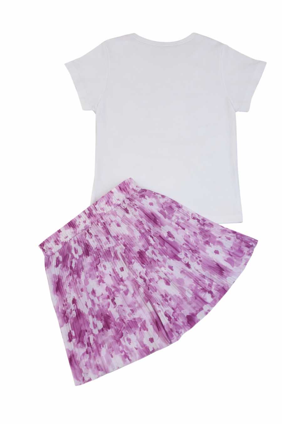 Completino T-shirt e pantaloncino (finta gonna)