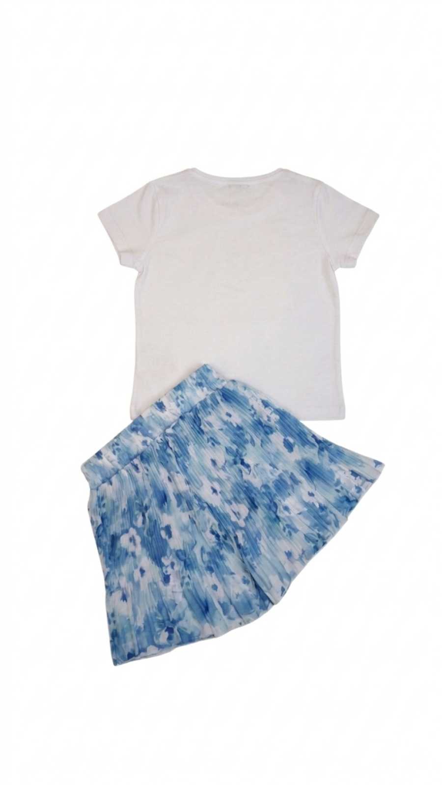 Completino T-shirt e pantaloncino (finta gonna)